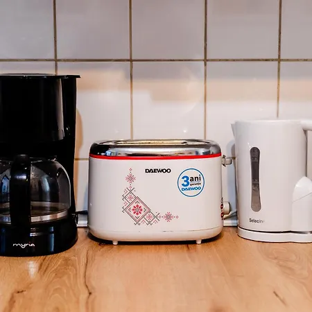 Art With Treasure Hunt, Free Parking & Self Check-in * Constanţa