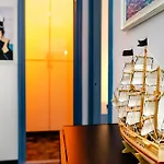 Art With Treasure Hunt, Free Parking & Self Check-in * Constanţa