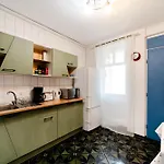 דירה Art With Treasure Hunt, Free Parking & Self Check-in *