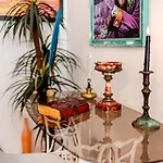 Art With Treasure Hunt, Free Parking & Self Check-in Lejlighed Constanţa