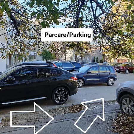Art With Treasure Hunt, Free Parking & Self Check-in Apartament *