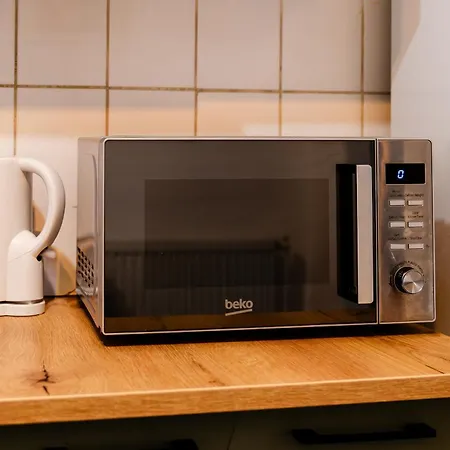 Art With Treasure Hunt, Free Parking & Self Check-in