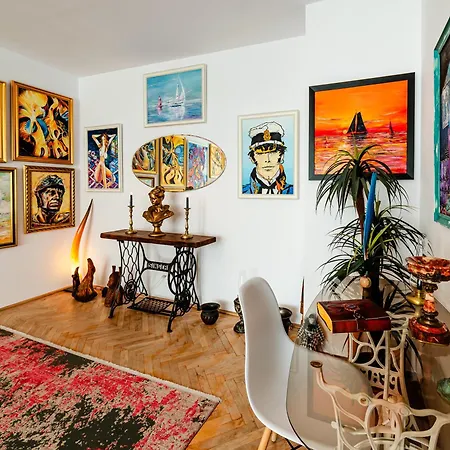 דירה Art With Treasure Hunt, Free Parking & Self Check-in קונסטנצה