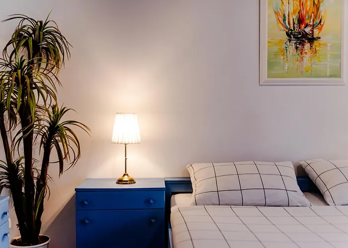 Apartman Art With Treasure Hunt, Free Parking & Self Check-in Konstanca