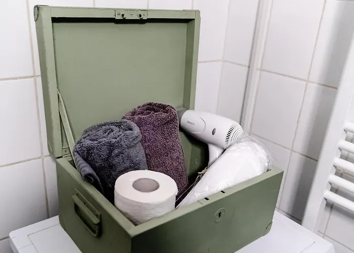 Art With Treasure Hunt, Free Parking & Self Check-in קונסטנצה